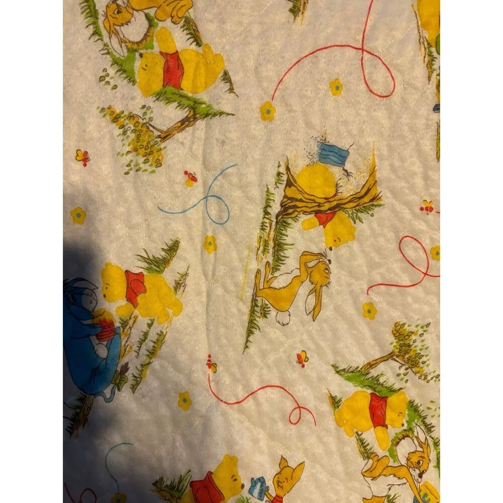 VTG Winnie The Pooh Tigger Eeyore Piglet AOP Quilted Ribbed Crib Baby Blanket